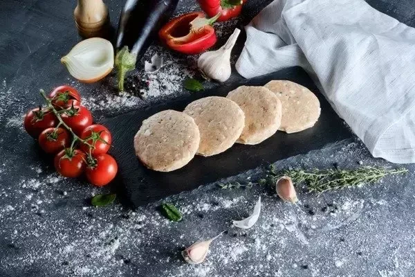 Биточки из индейки классические 