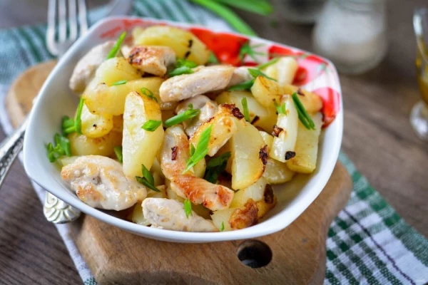 Картофель с курочкой  по-домашнему