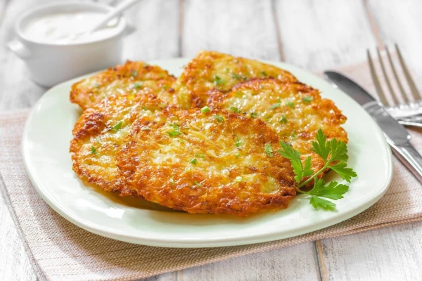 Драники со сметаной