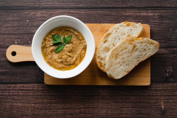 Паштет из куриной печени с чиабаттой