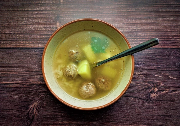 Суп с фрикадельками