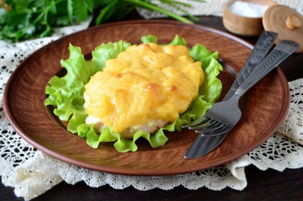 Филе куриное с ананасами 