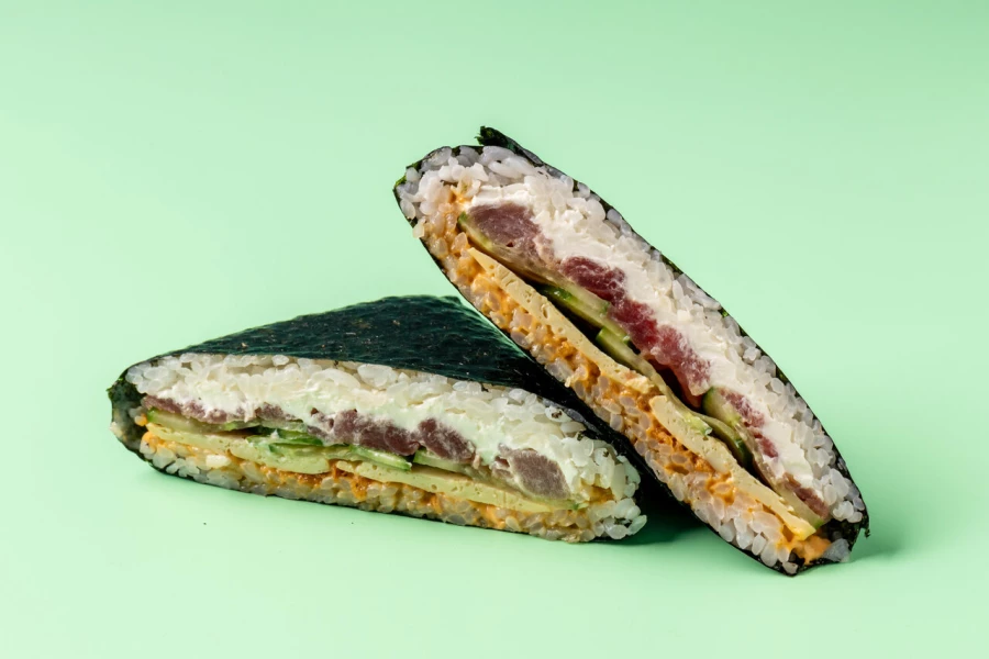 Суши сэндвич с тунцом 