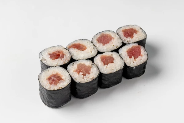 Хосомаки тунец