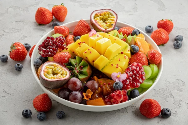 Сезонная фруктовая тарелка 1 кг