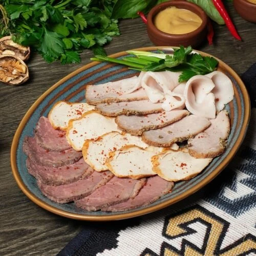 Мясная тарелка по-грузински 