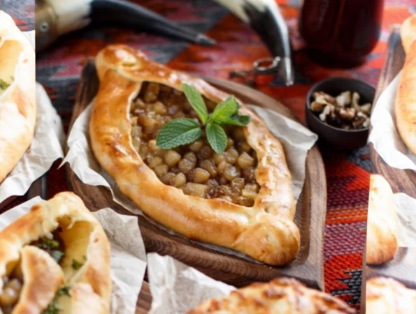 Хачапури с яблоком