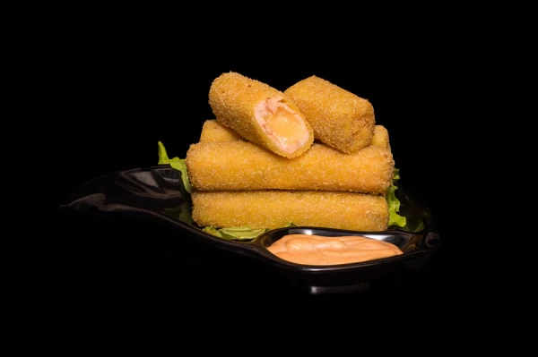 Сырные палочки с лососем