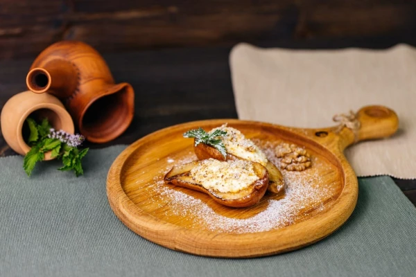 З_ Груша печенная с творогом и орехами 100 г