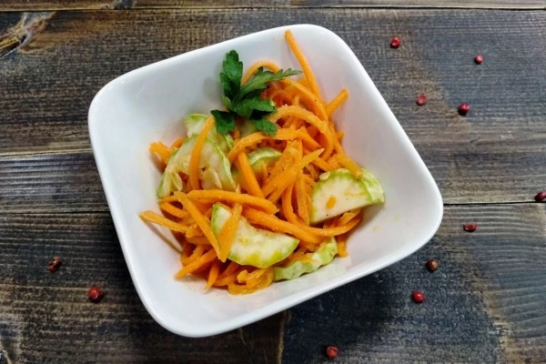 Салат "Кабачки с корейской морковкой" 100 г