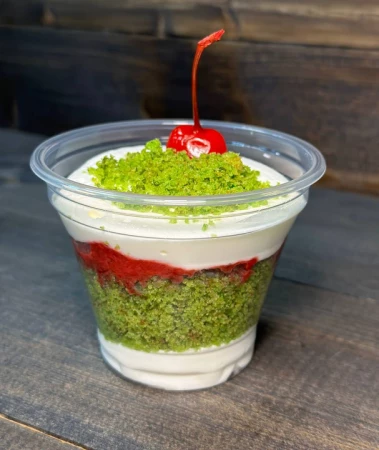 Десерт со шпинатом и малиной 145 г