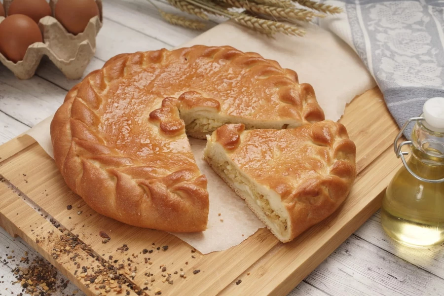 Пирог с капустой  и яйцом