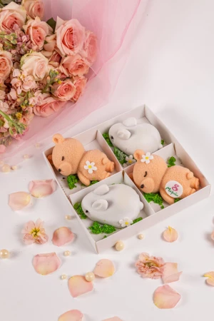 Набор пирожных "Мишки и зайчики"