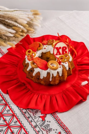 Кулич с изюмом "Матрешки"