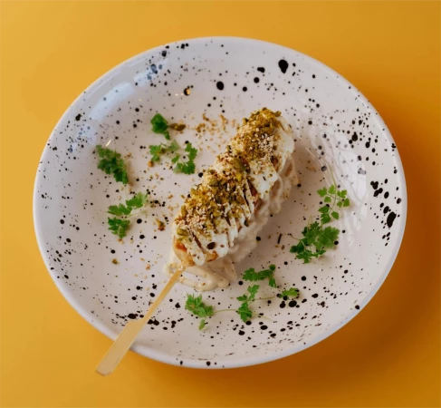 КОРНДОГ С СЫРОМ СУЛУГУНИ