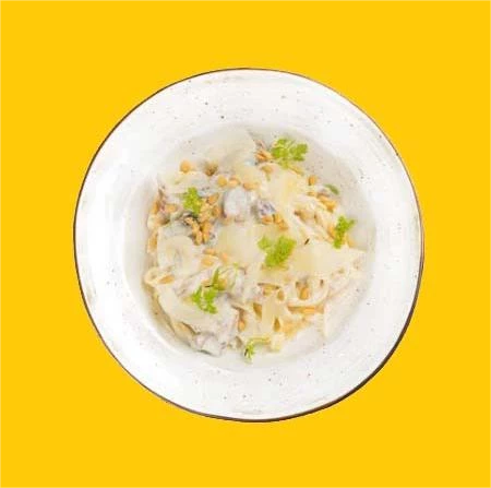 Паста с цыпленком и шампиньонами