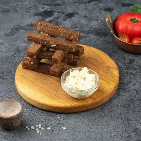 Ржаные чесночные гренки