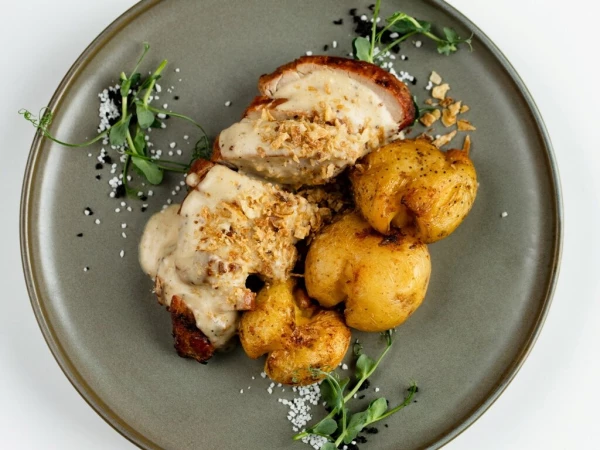 Свиная вырезка с соусом дижон