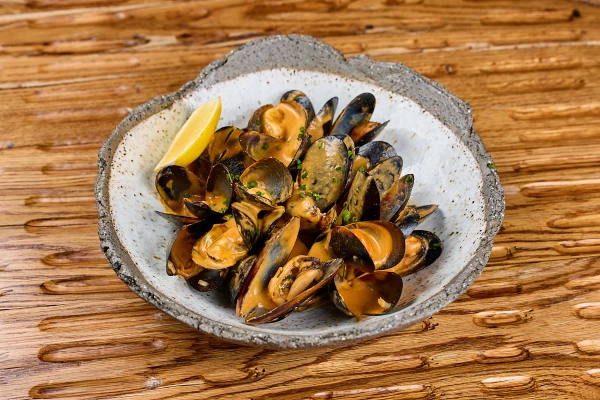 Мидии том ям