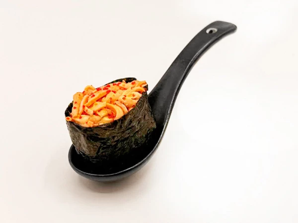 Гункан со снежным крабом (2 шт)