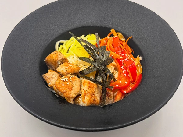 Удон с курицей