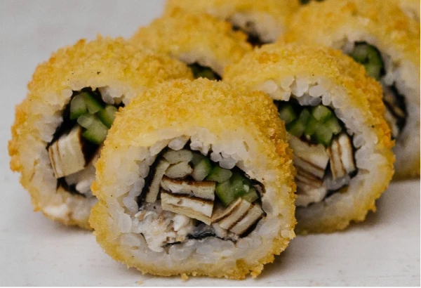 Темпурный ролл с угрем 