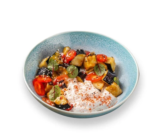 Салат с баклажанами фри