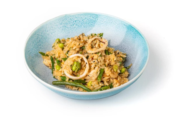 Рис с кальмарами