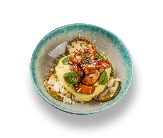 Азиатская курица с картофельным пюре