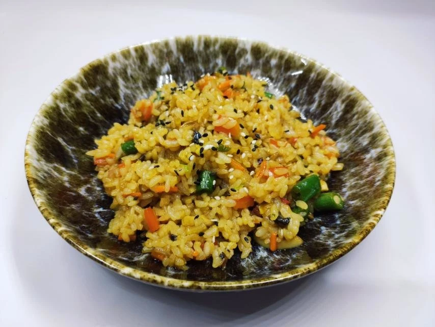 Wok рис с овощами