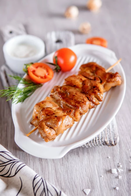 Шашлык из филе бедра курицы