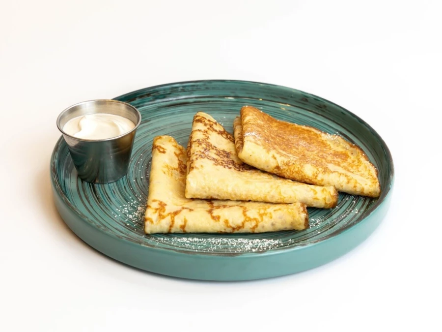 Блинчики со сметаной