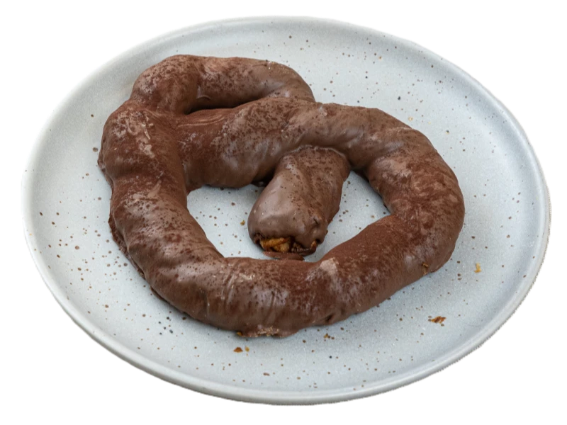 Слоёный крендель с шоколадом