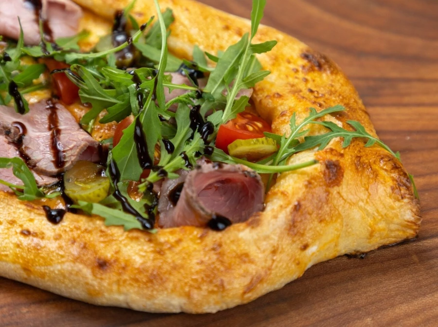 Пиде с ростбифом