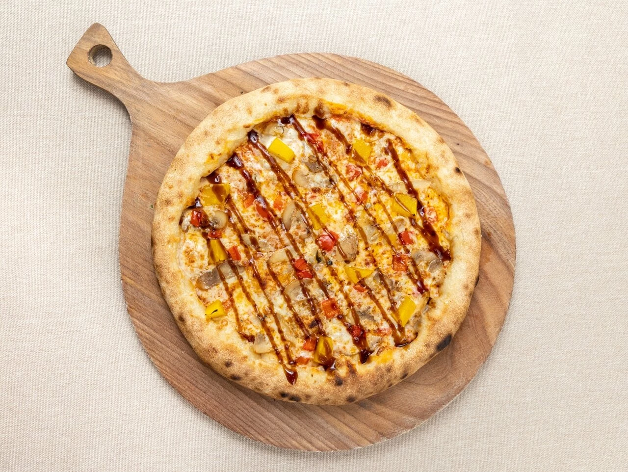 Сырный бортик с унаги цыпленком и ананасом