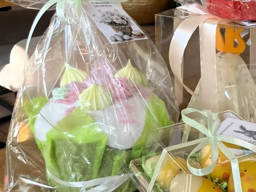 Кулич классический с безе