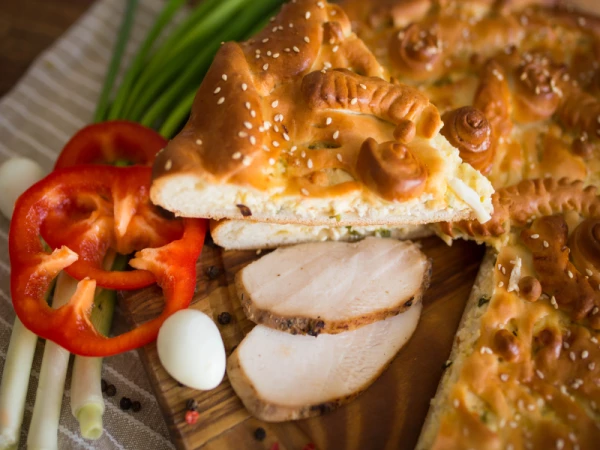 Пирог с курицей и овощами