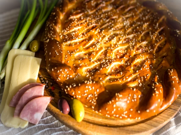 Пирог с ветчиной и сыром 