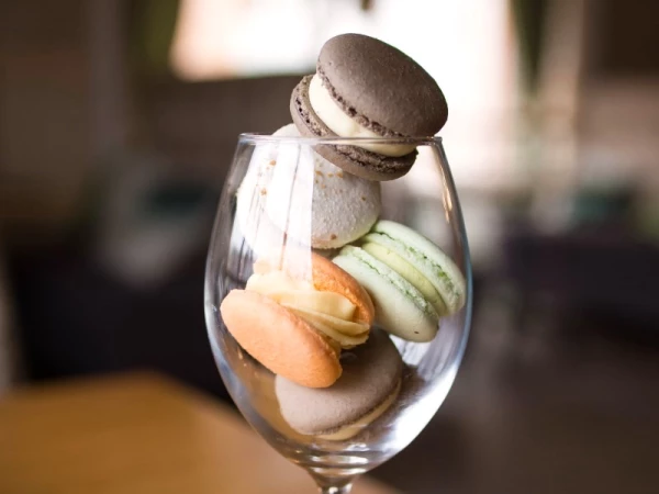 Макаронс Розмарин смородина