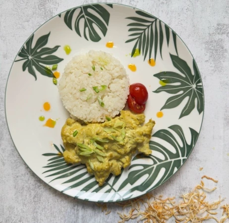 Филе индейки в соусе кари