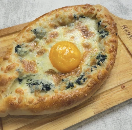 Хачапури со шпинатом