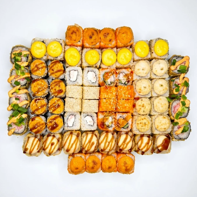 Сет 2 килограмма роллов 