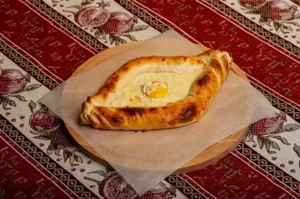 Хачапури по-аджарски