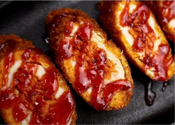 Рулет куриный с корейской морковкой