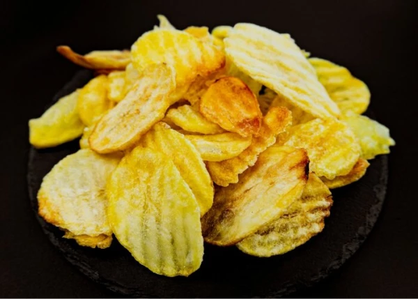 Картофельные чипсы