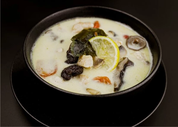 Том кха с курицей