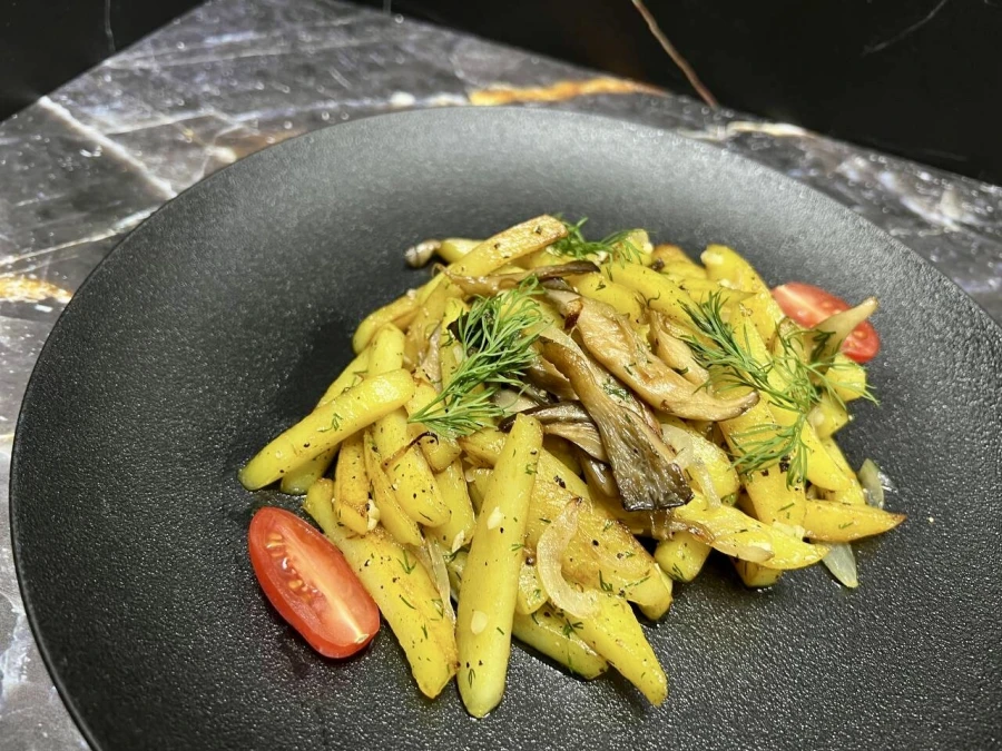 Картофель, жаренный с грибами 