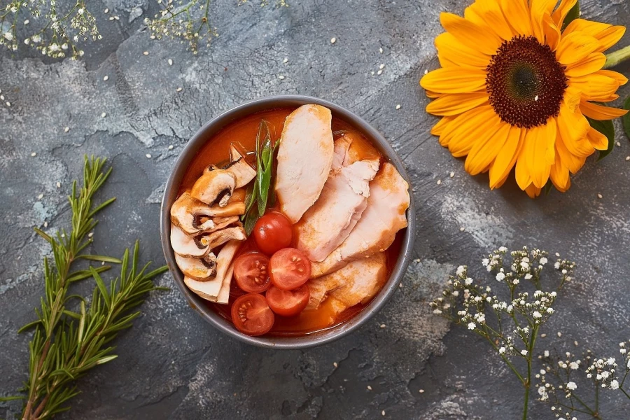 Суп Том Ям с курицей