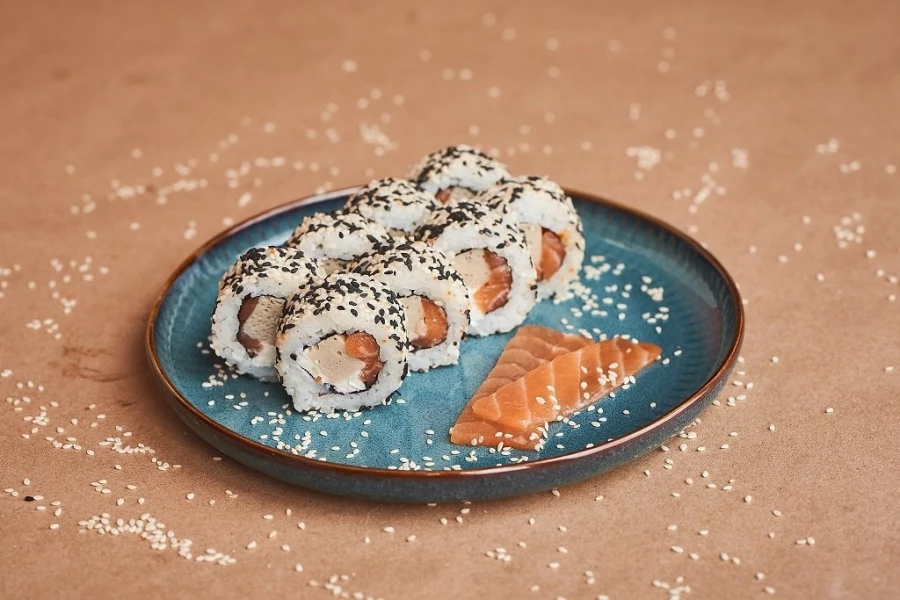 Ролл Аляска с лососем