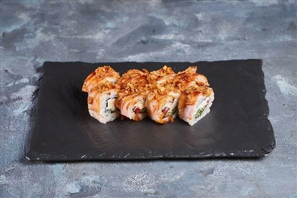 Запеченный ролл опаленный бекон